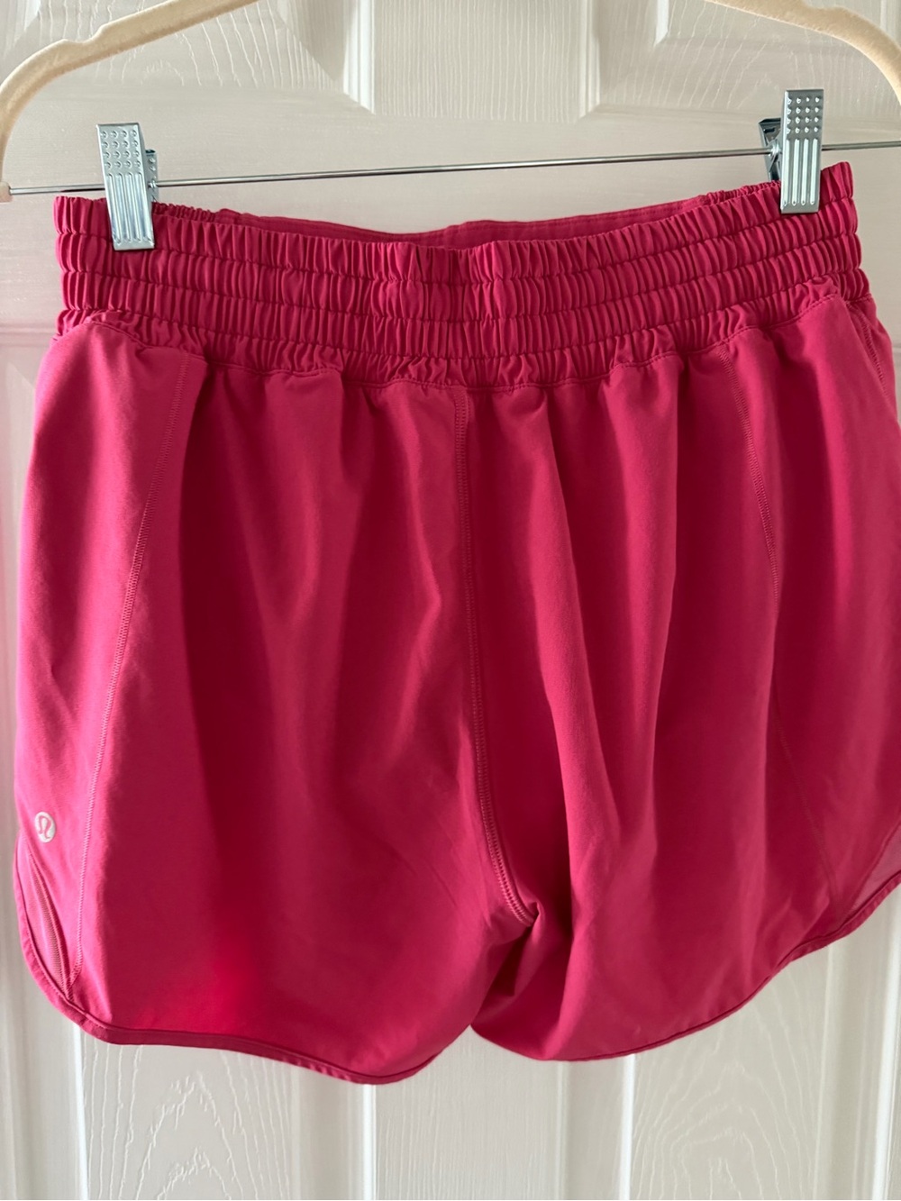 lululemon athletica lined Hotty Hot Shorts 4” Inseam Size 8 Raspberry coulis